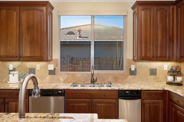 $615,000 | 620 Castle Oaks Drive, Ione, CA 95640