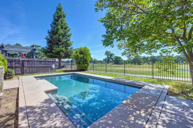 $615,000 | 620 Castle Oaks Drive, Ione, CA 95640