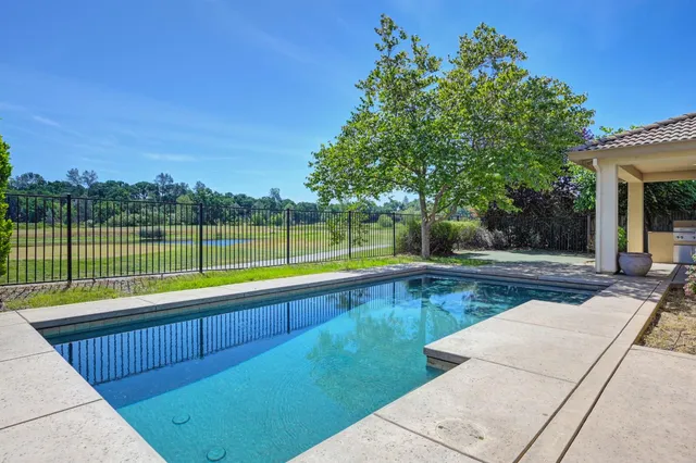 $615,000 | 620 Castle Oaks Drive, Ione, CA 95640