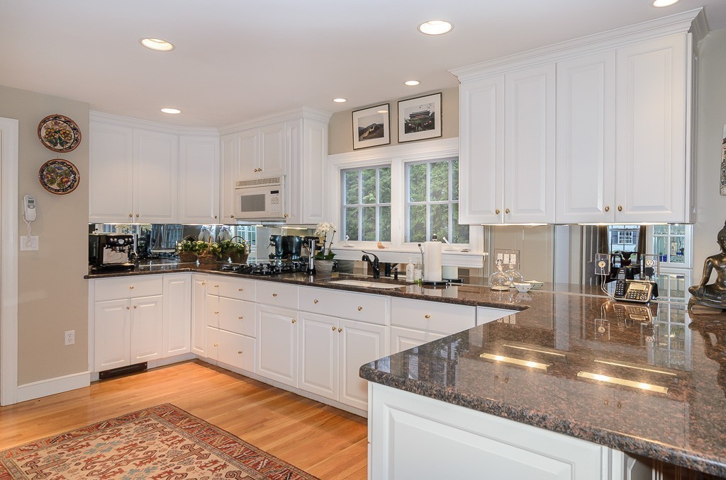 16 Fiske Road Wellesley, MA 02481 - Photo 6 of 24