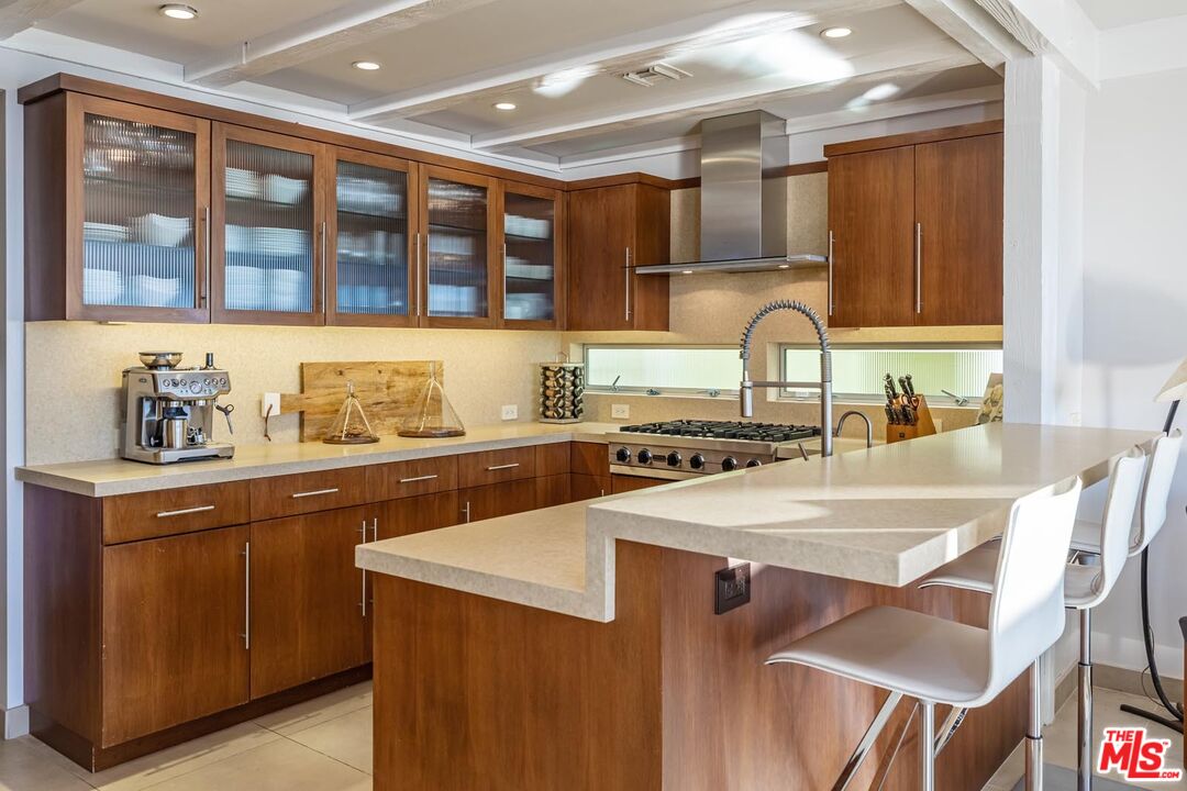 23826 Malibu Road Malibu, CA 90265 - Photo 11 of 37