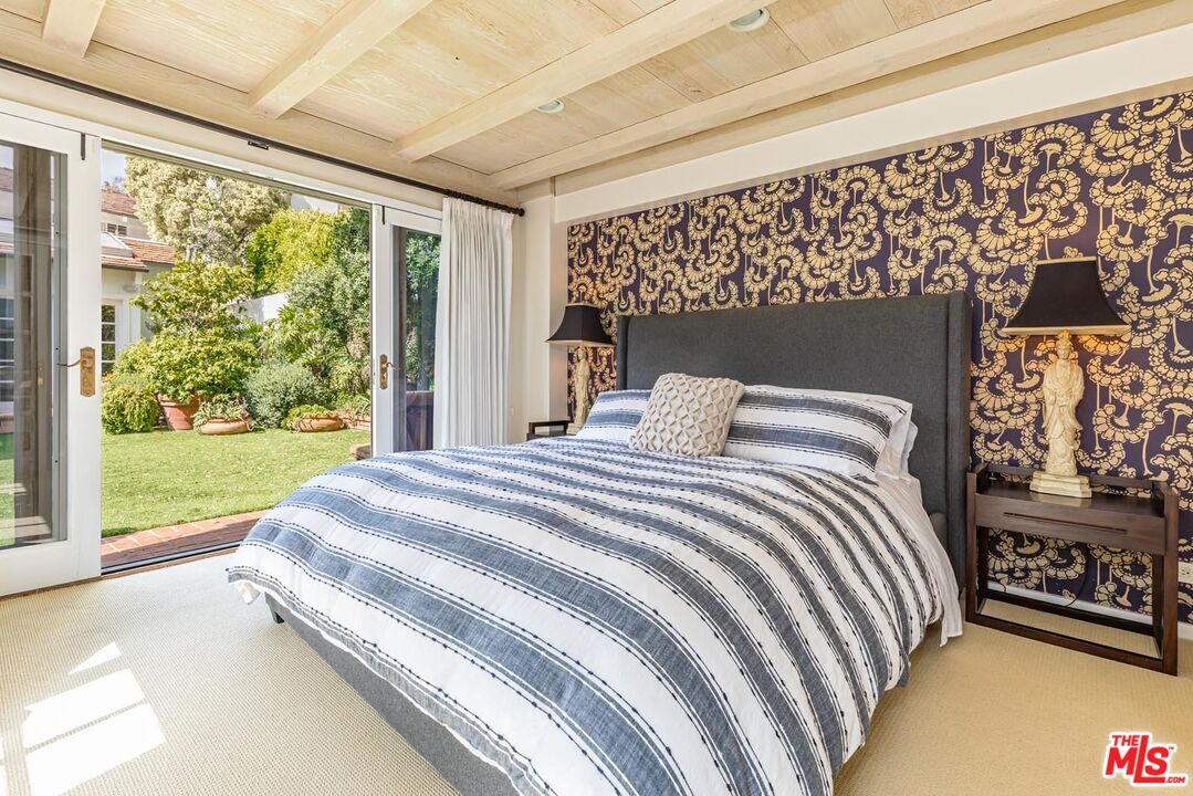 23826 Malibu Road Malibu, CA 90265 - Photo 13 of 37