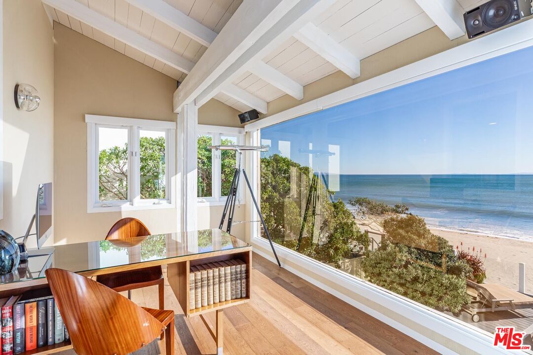 23826 Malibu Road Malibu, CA 90265 - Photo 19 of 37