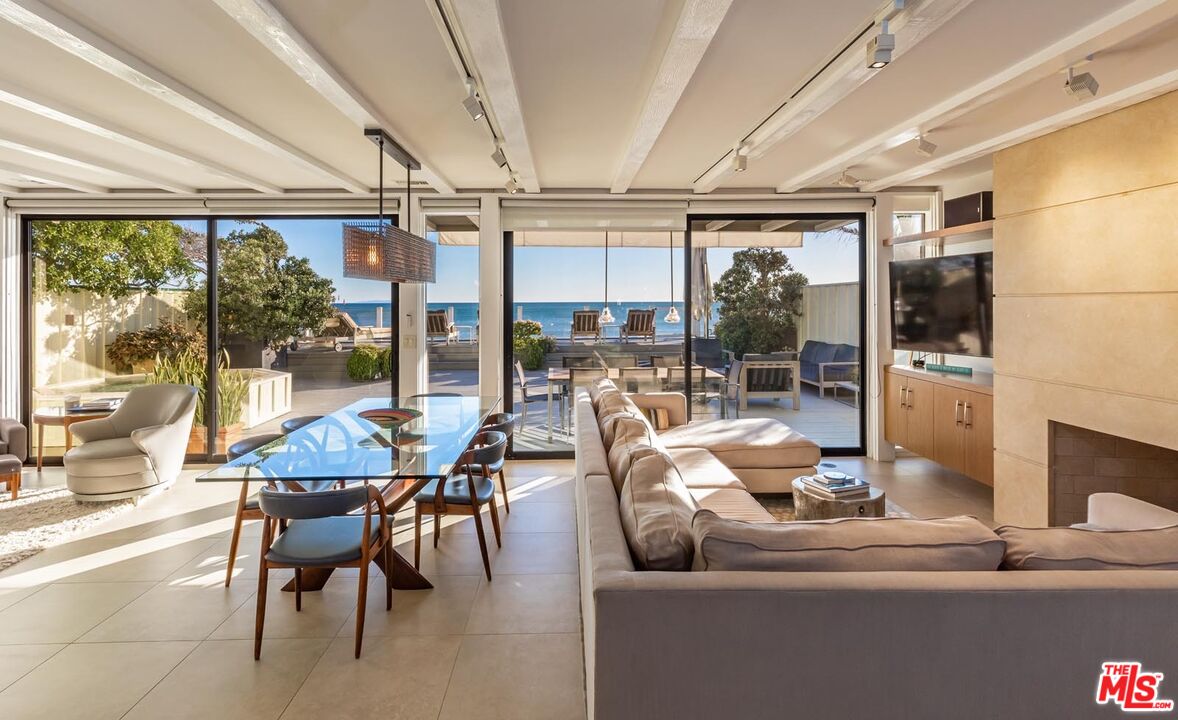 23826 Malibu Road Malibu, CA 90265 - Photo 8 of 37