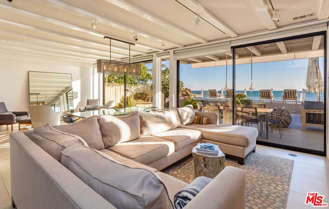 23826 Malibu Road Malibu, CA 90265 - Photo 9 of 37