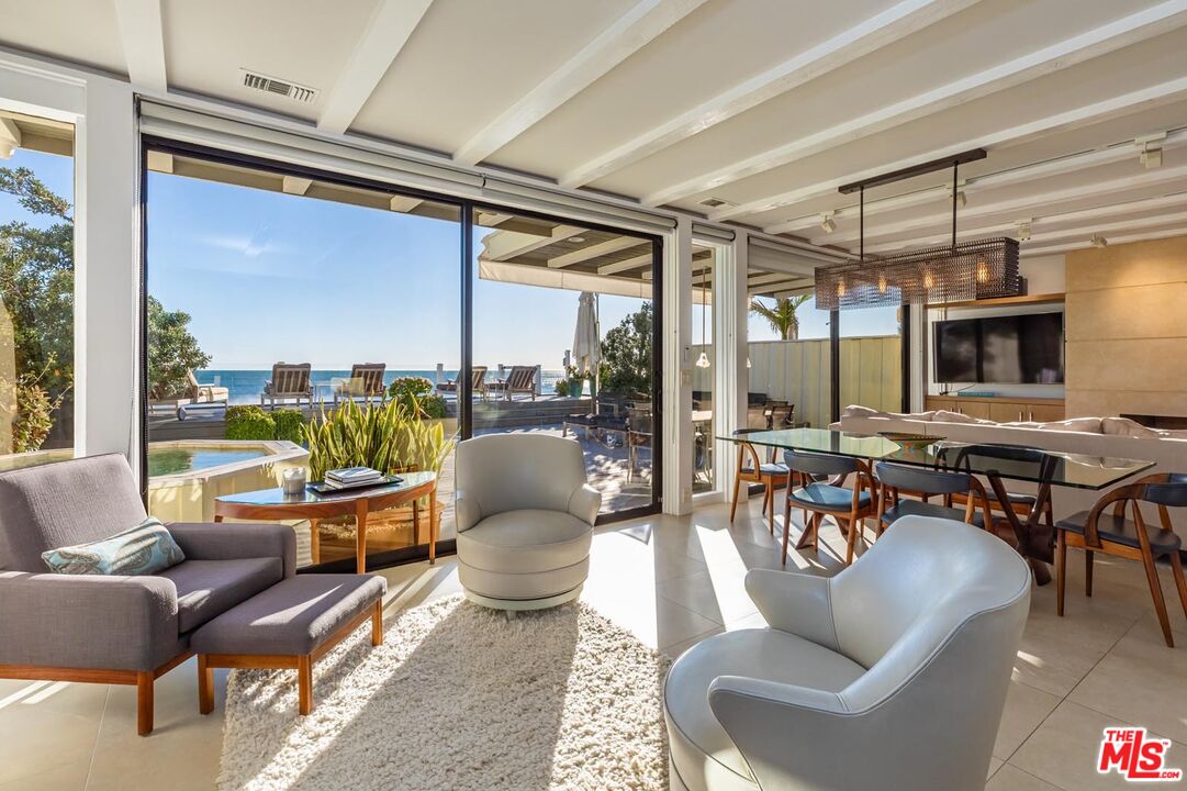 23826 Malibu Road Malibu, CA 90265 - Photo 10 of 37