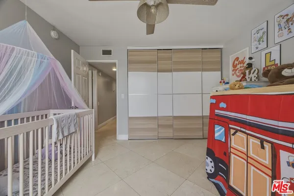 $3,500 | 5301 Balboa Boulevard, Unit F8, Encino, CA 91316