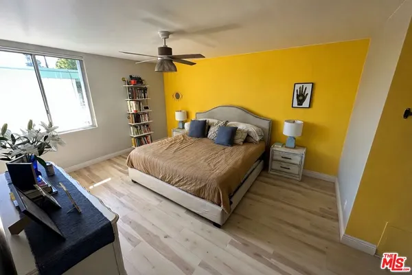 $3,850 | 5301 Balboa Boulevard, Unit F8, Encino, CA 91316
