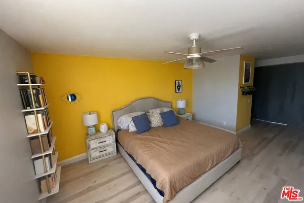 $3,850 | 5301 Balboa Boulevard, Unit F8, Encino, CA 91316