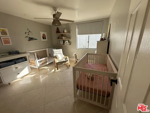 $3,850 | 5301 Balboa Boulevard, Unit F8, Encino, CA 91316