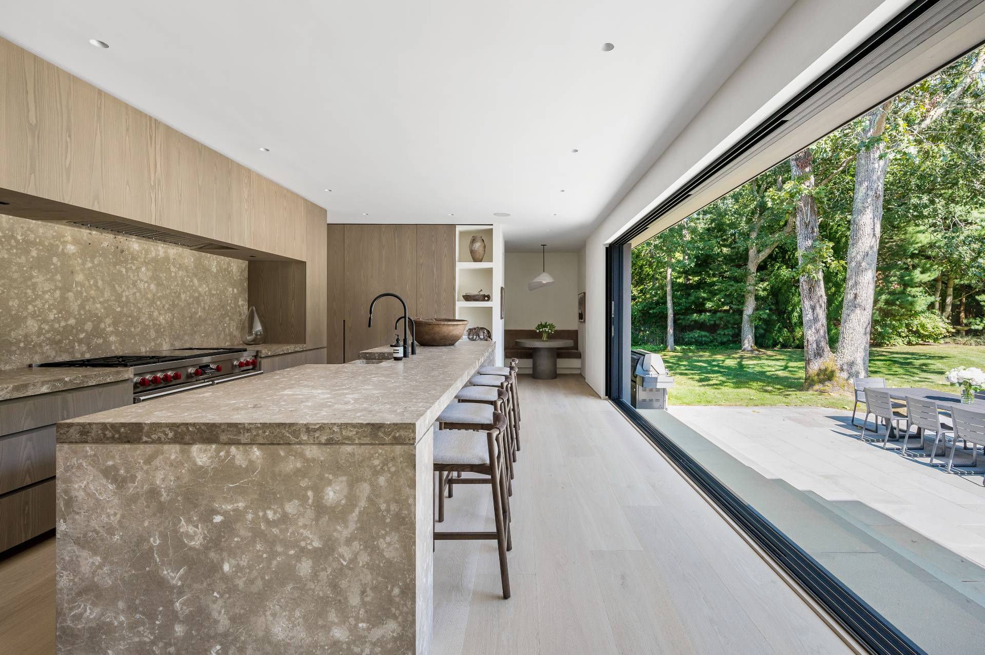 311 Georgica Road East Hampton, NY 11937 - Photo 6 of 41