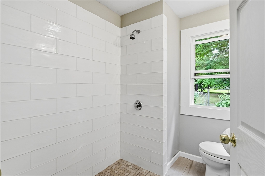 26 Wood Road Westfield, MA 01085 - Photo 10 of 42