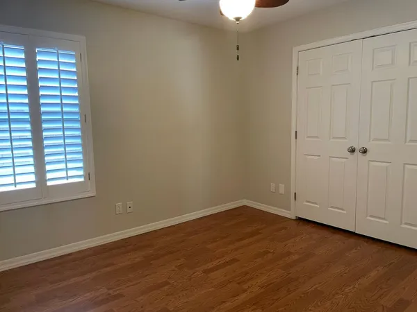 $2,700 | 21611 North 48th Place, Phoenix, AZ 85054