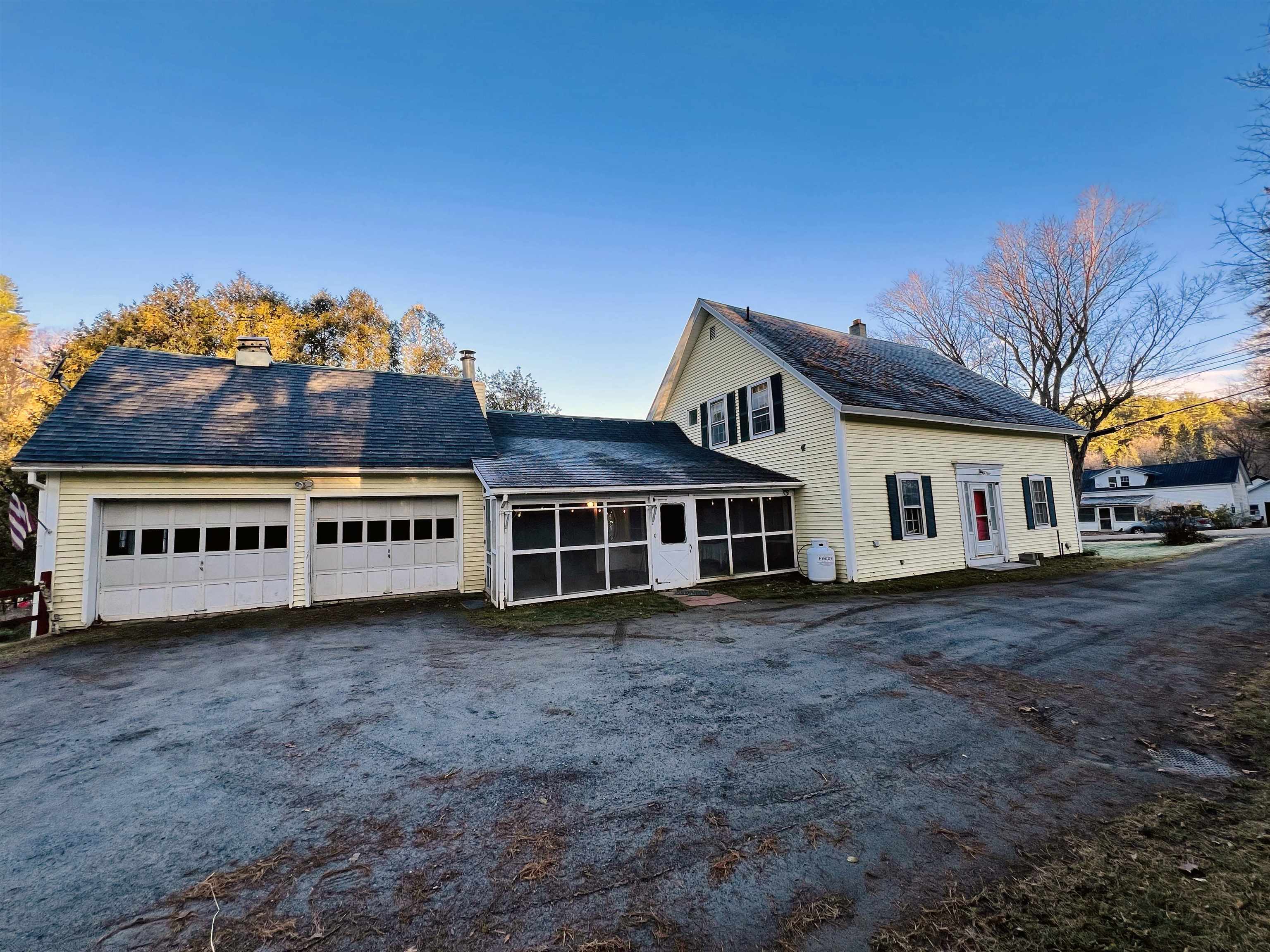 69 York Street Lyndon, VT 05851 - Photo 4 of 59