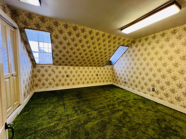 $349,000 | 69 York Street, Lyndon, VT 05851