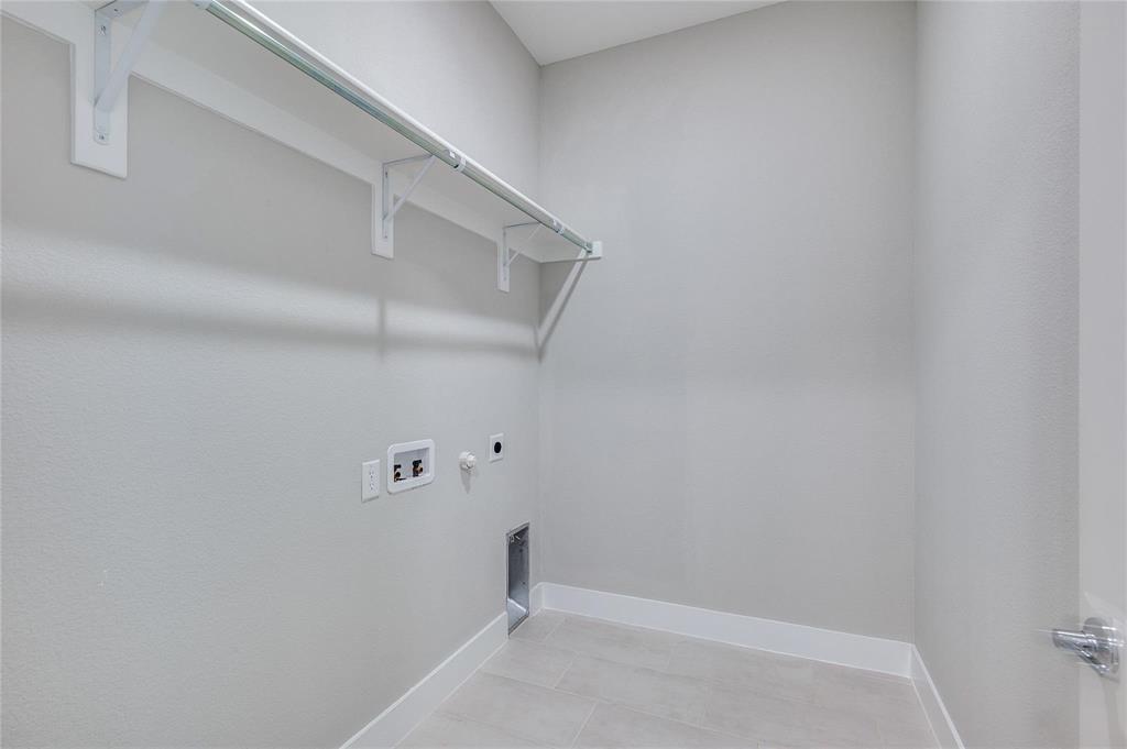 1309 Old Rocksprings Pass Mansfield, TX 76063 - Photo 15 of 36 Full size utility room