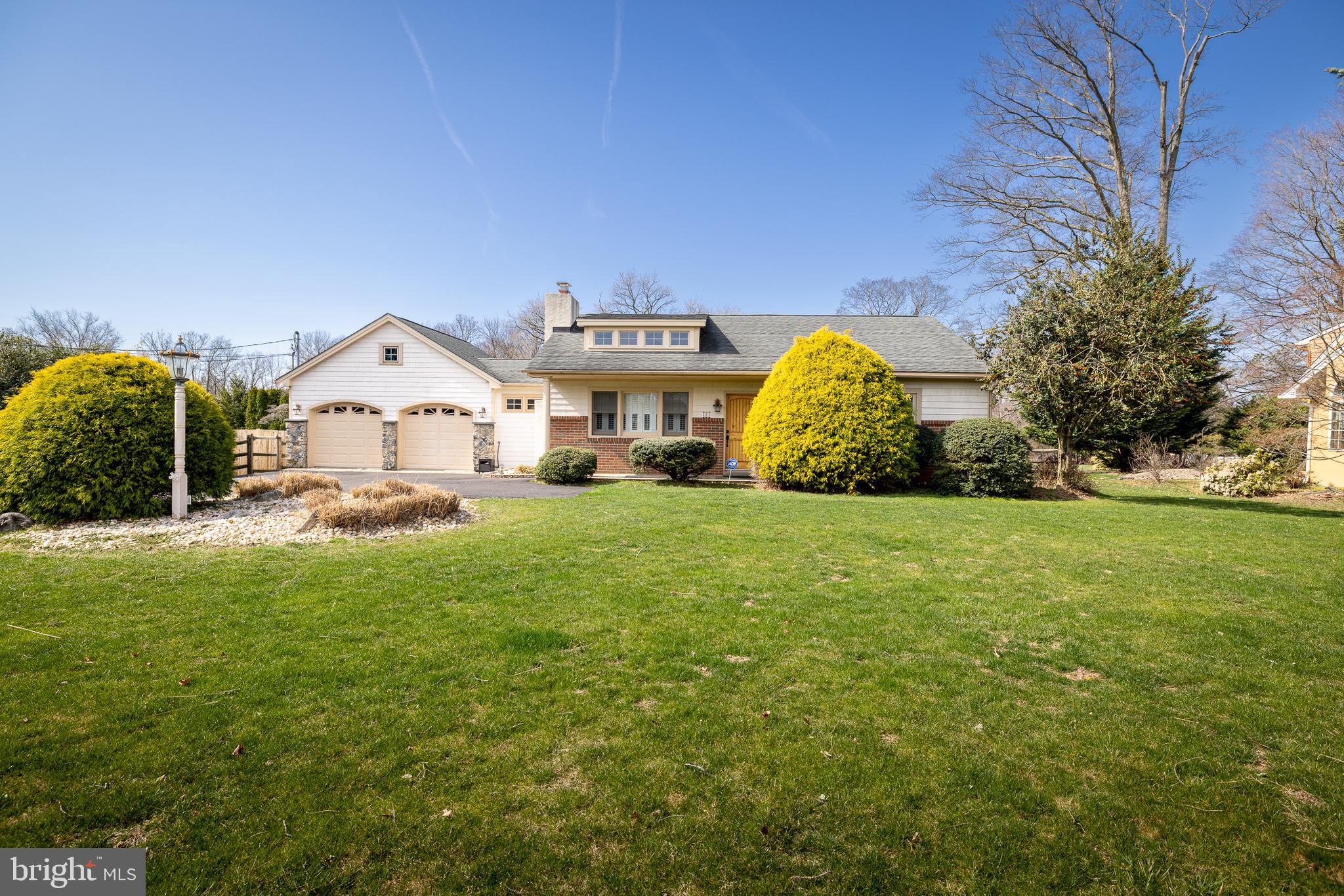 181 Durham Road Newtown, PA 18940 - Photo 1 of 23