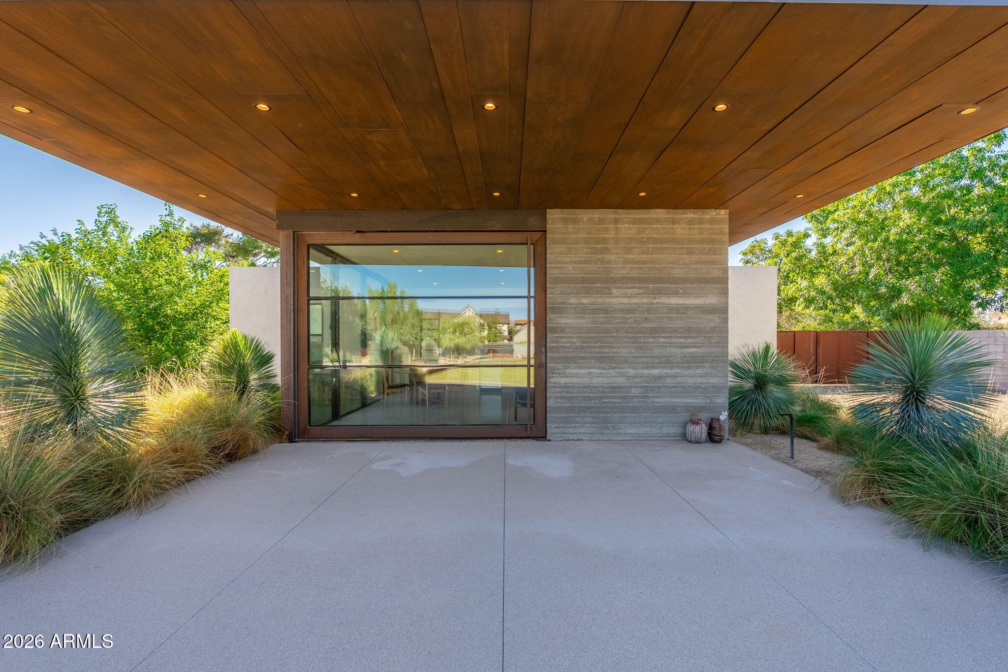 5301 North 23rd Street Phoenix, AZ 85016 - Photo 22 of 33 Casita Entry, Pivot Door