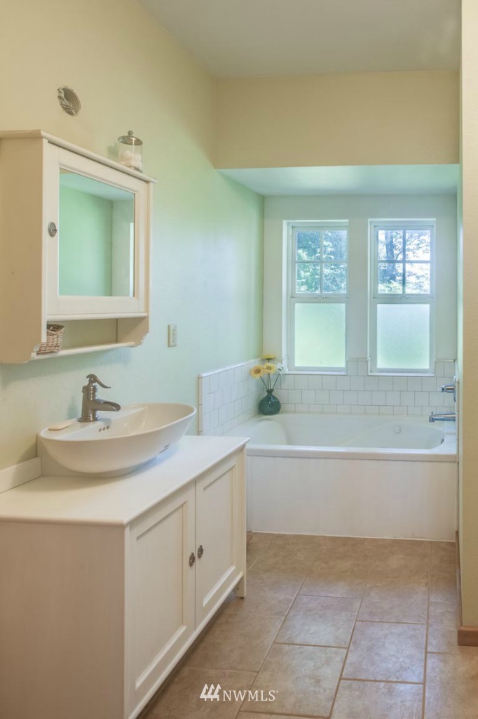 764 West Maple Heights Road Camano Island, WA 98282 - Photo 10 of 15 Gallery Image 10