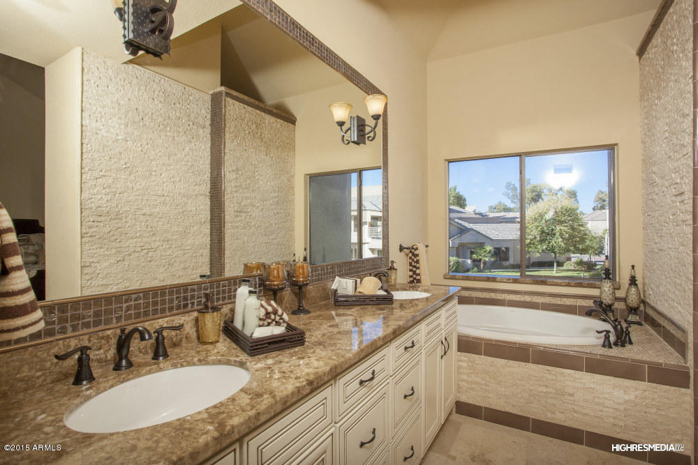 7272 East Gainey Ranch Road, Unit 125 Scottsdale, AZ 85258 - Photo 6 of 24 HRM5230w.jpg