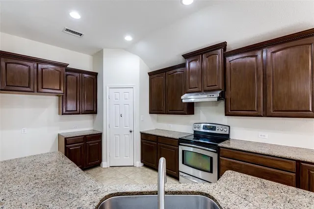 $2,600 | 3505 Hickory Bend Trail, McKinney, TX 75071