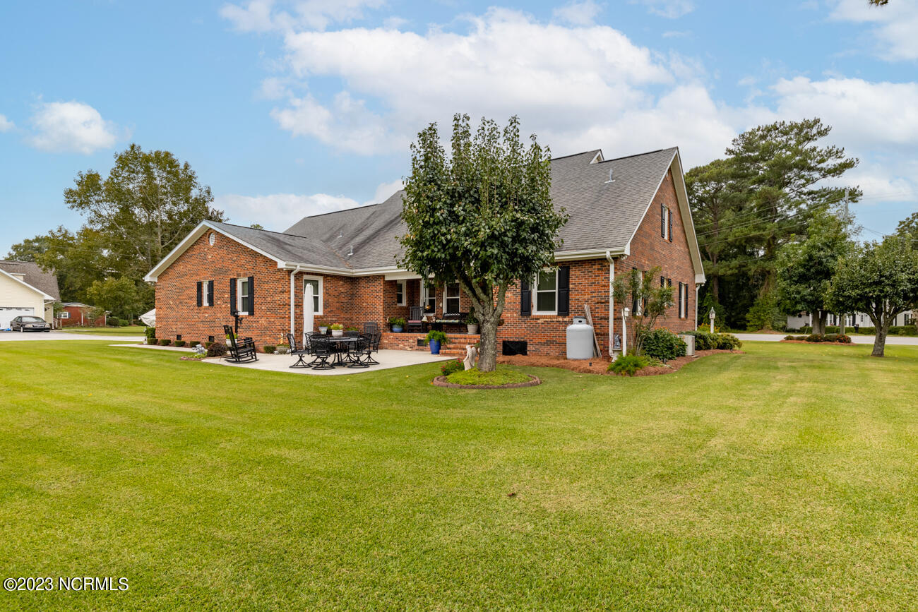 196 Huffmantown Road Richlands, NC 28574 - Photo 54 of 57 huffman-55