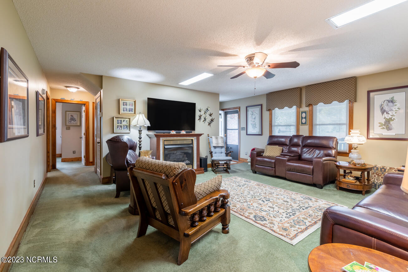 196 Huffmantown Road Richlands, NC 28574 - Photo 10 of 57 huffman-10