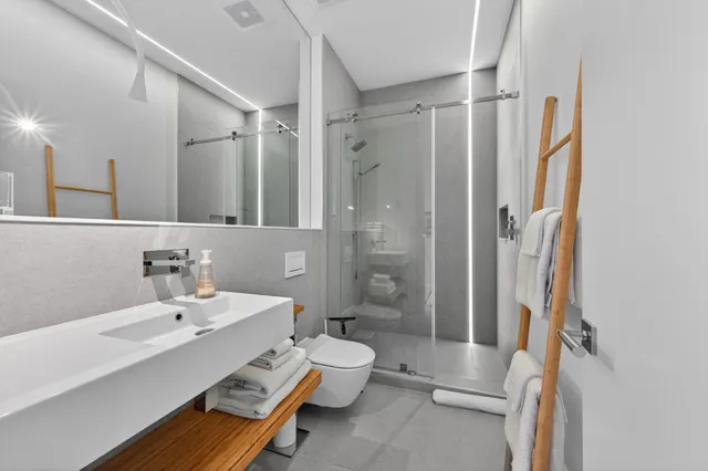 $13,495,000 | 423 Chilean Avenue, Palm Beach, FL 33480