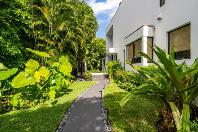 $13,495,000 | 423 Chilean Avenue, Palm Beach, FL 33480