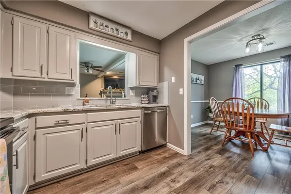$225,000 | 5860 Park Street, Unit 7, Shawnee, KS 66216
