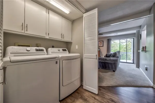 $225,000 | 5860 Park Street, Unit 7, Shawnee, KS 66216