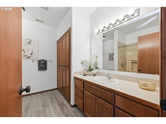 $424,000 | 2989 Dahlia Lane, Eugene, OR 97404