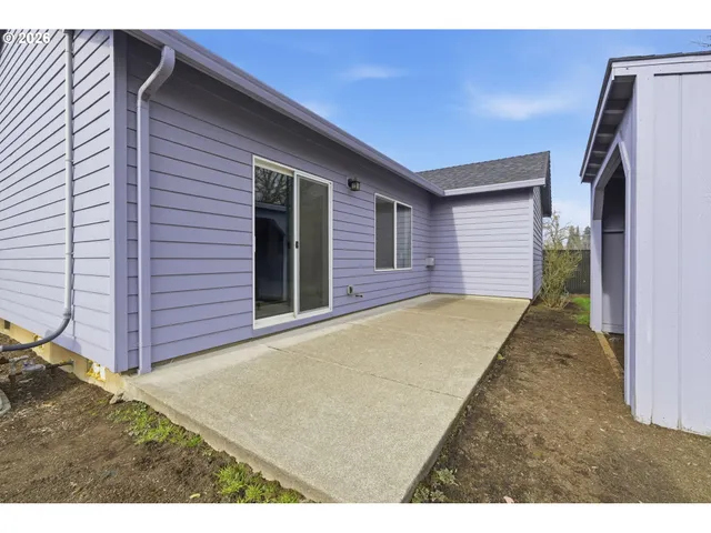 $424,000 | 2989 Dahlia Lane, Eugene, OR 97404