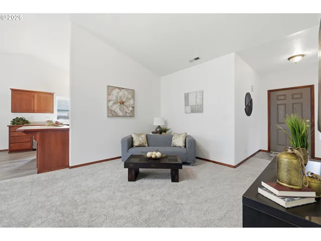 $424,000 | 2989 Dahlia Lane, Eugene, OR 97404