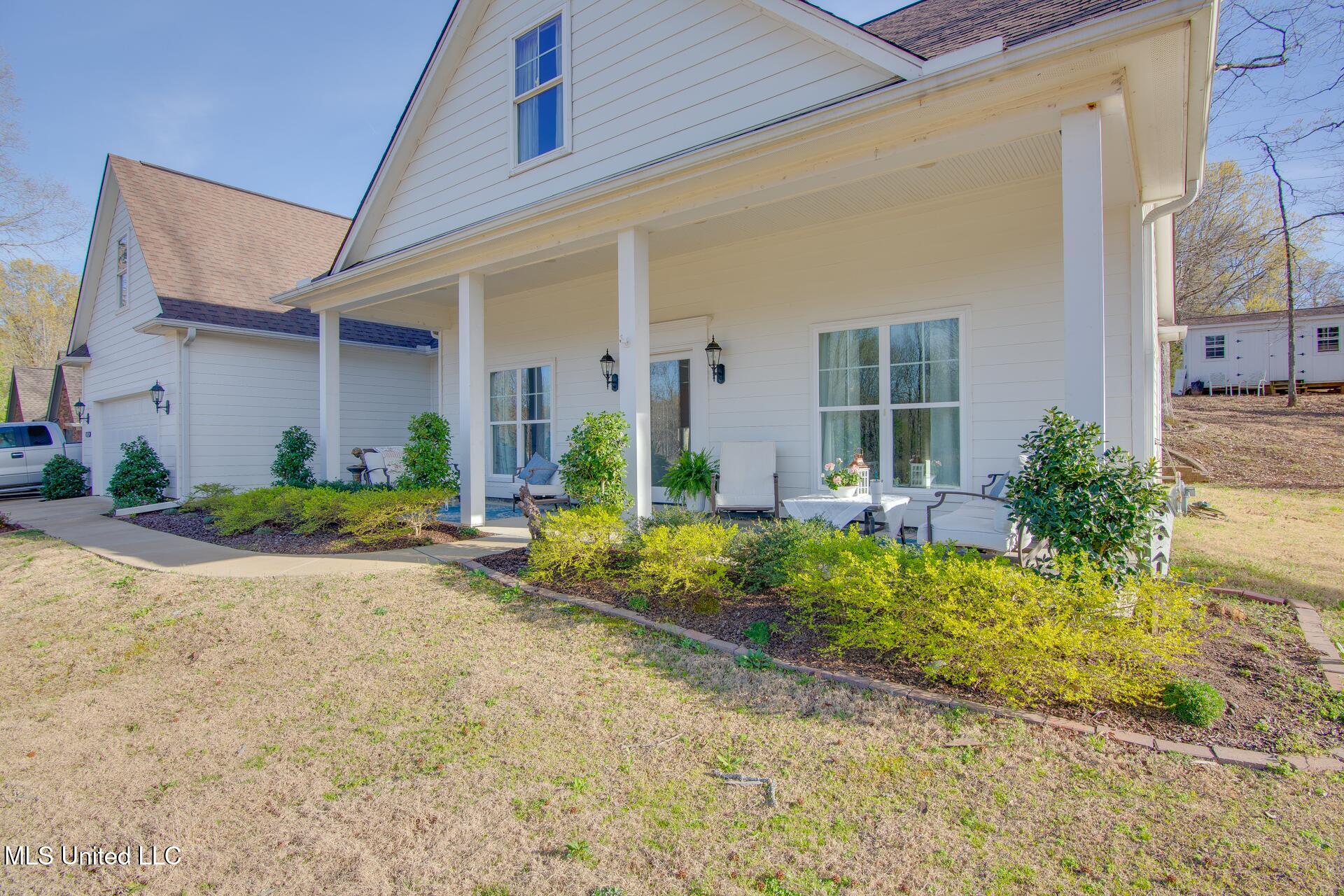 4235 Star Landing Road Nesbit, MS 38651 - Photo 2 of 30 Front