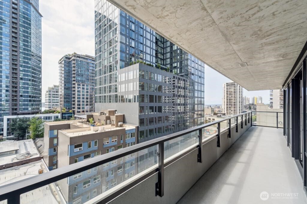 300 Virginia Street, Unit 812 Seattle, WA 98101 - Photo 8 of 39