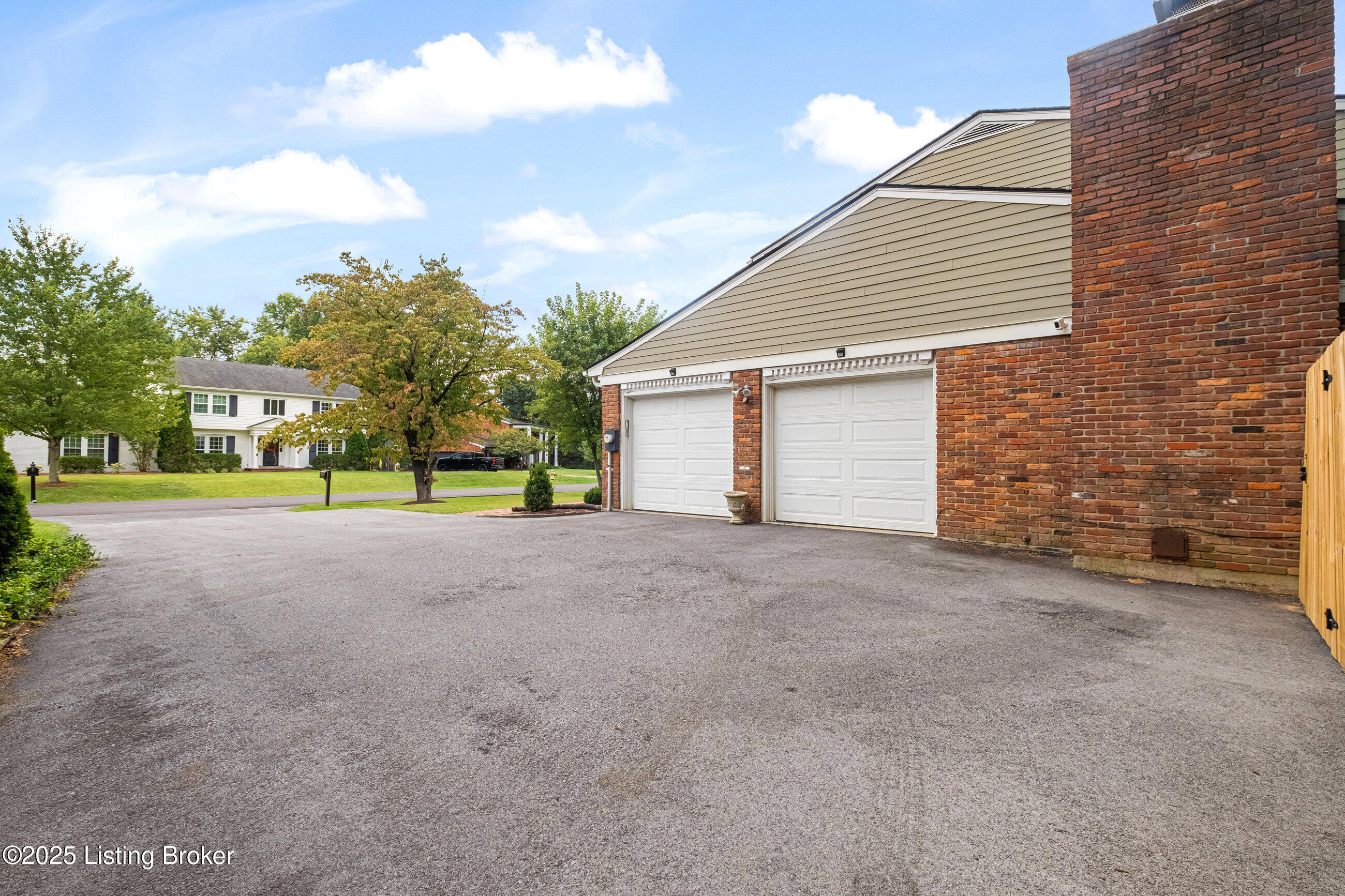 6105 Rodes Drive Louisville, KY 40222 - Photo 48 of 50 6105 rodes_019