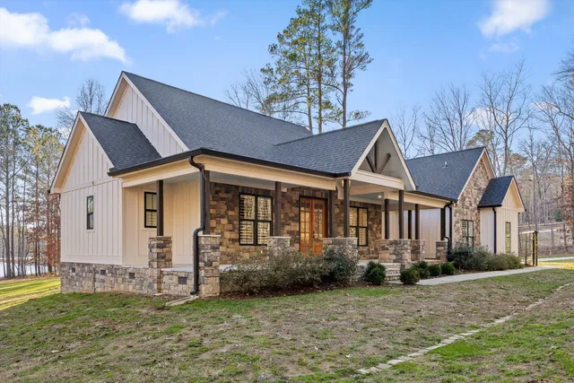 $1,175,000 | 10866 Lost Lake Circle, Ooltewah, TN 37363
