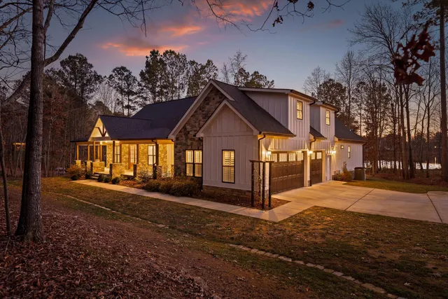 $1,175,000 | 10866 Lost Lake Circle, Ooltewah, TN 37363