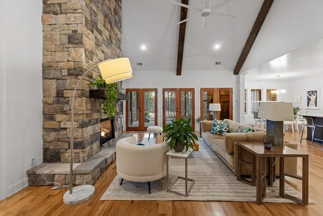 $1,175,000 | 10866 Lost Lake Circle, Ooltewah, TN 37363