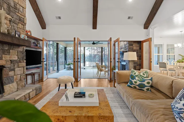 $1,175,000 | 10866 Lost Lake Circle, Ooltewah, TN 37363