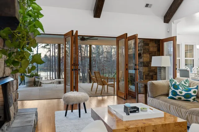 $1,175,000 | 10866 Lost Lake Circle, Ooltewah, TN 37363