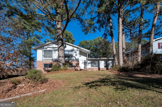 $1,695 | 1870 Sandgate Circle Southwest, South Fulton, GA 30349