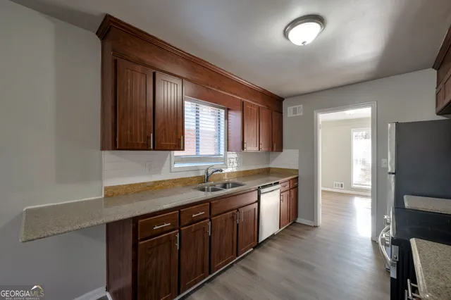 $1,695 | 1870 Sandgate Circle Southwest, South Fulton, GA 30349