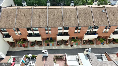 $525,000 | 2033 Arch Street, Unit DR5L, Philadelphia, PA 19103