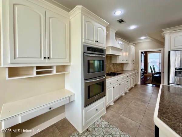 $448,000 | 118 Bentwood Drive, Clinton, MS 39056
