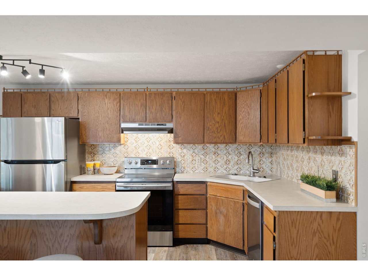 1118 Ridgelawn Drive Fort Collins, CO 80521 - Photo 26 of 48 Stainless steel appliances here too