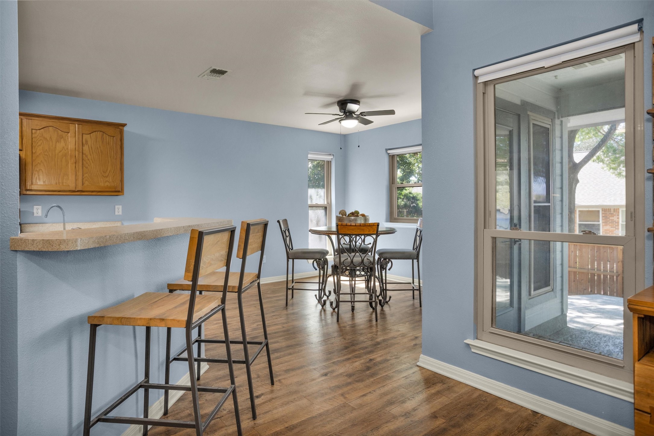 1906 Round Table New Braunfels, TX 78130 - Photo 10 of 46 a view of a livingroom with furniture and wooden floor