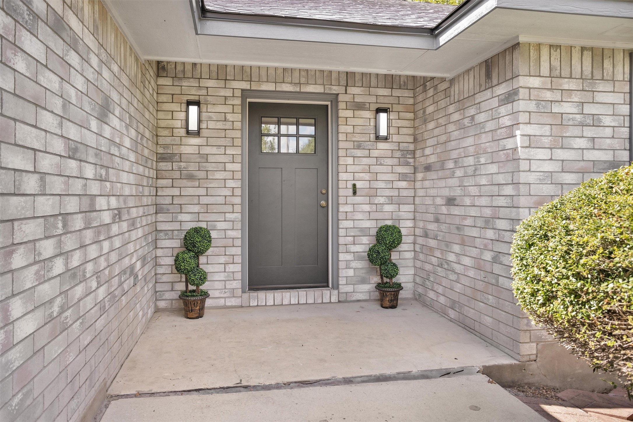 1906 Round Table New Braunfels, TX 78130 - Photo 2 of 46 a front view of a house with a outdoor seating