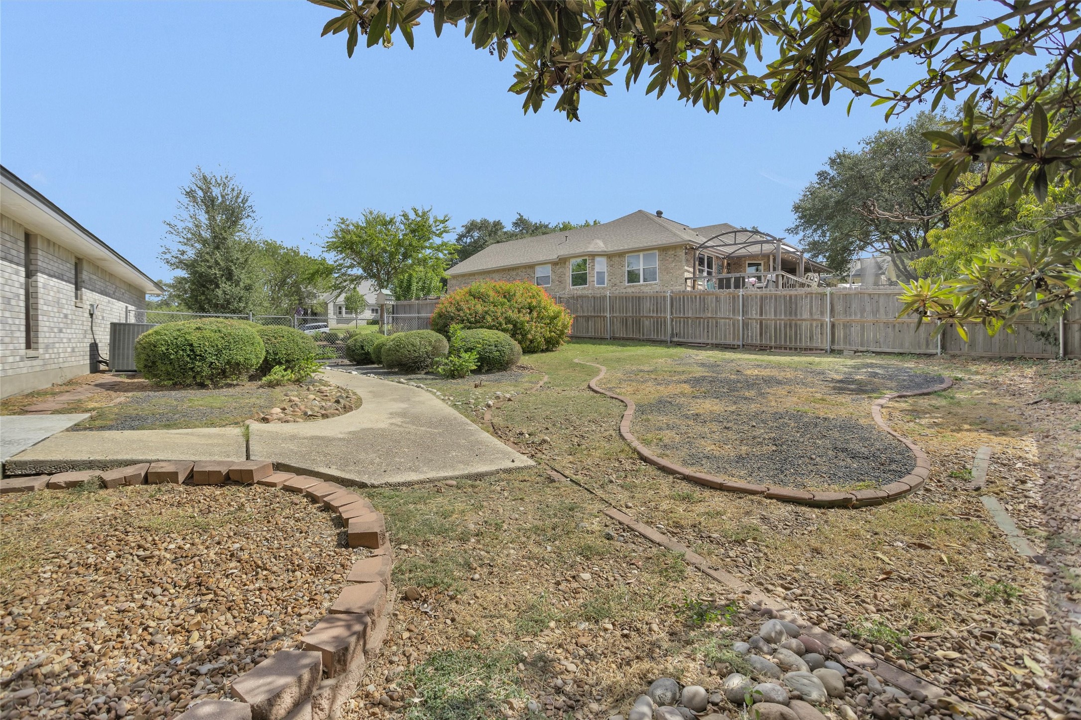 1906 Round Table New Braunfels, TX 78130 - Photo 40 of 46 a view of a backyard